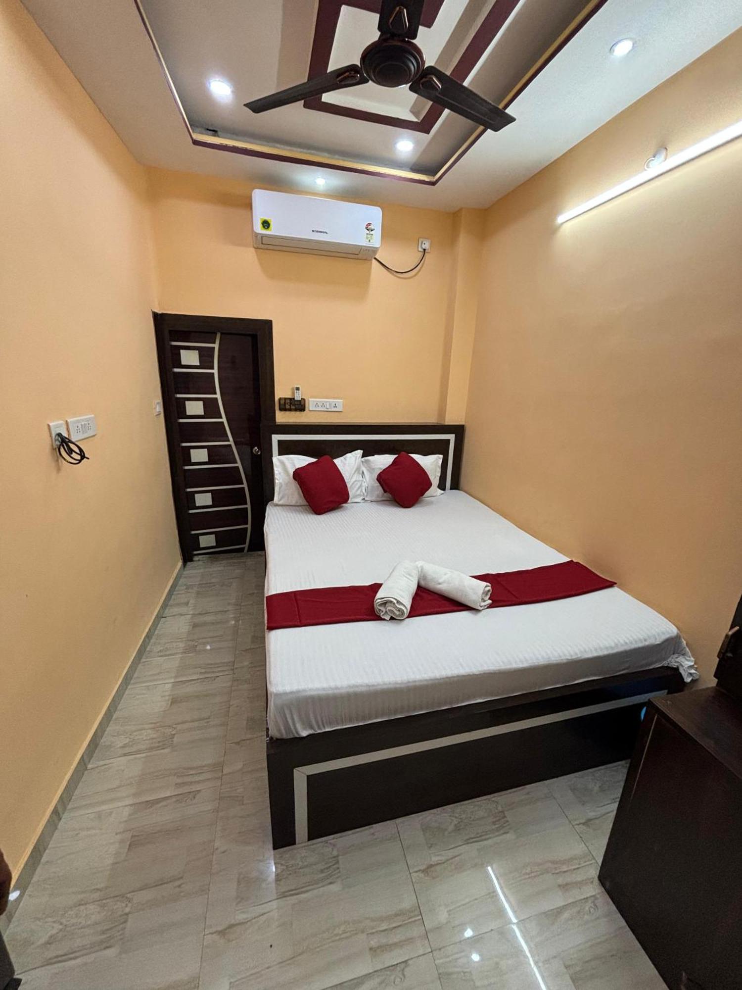 Hotel O Marquis Guest House Kolkata Bagian luar foto