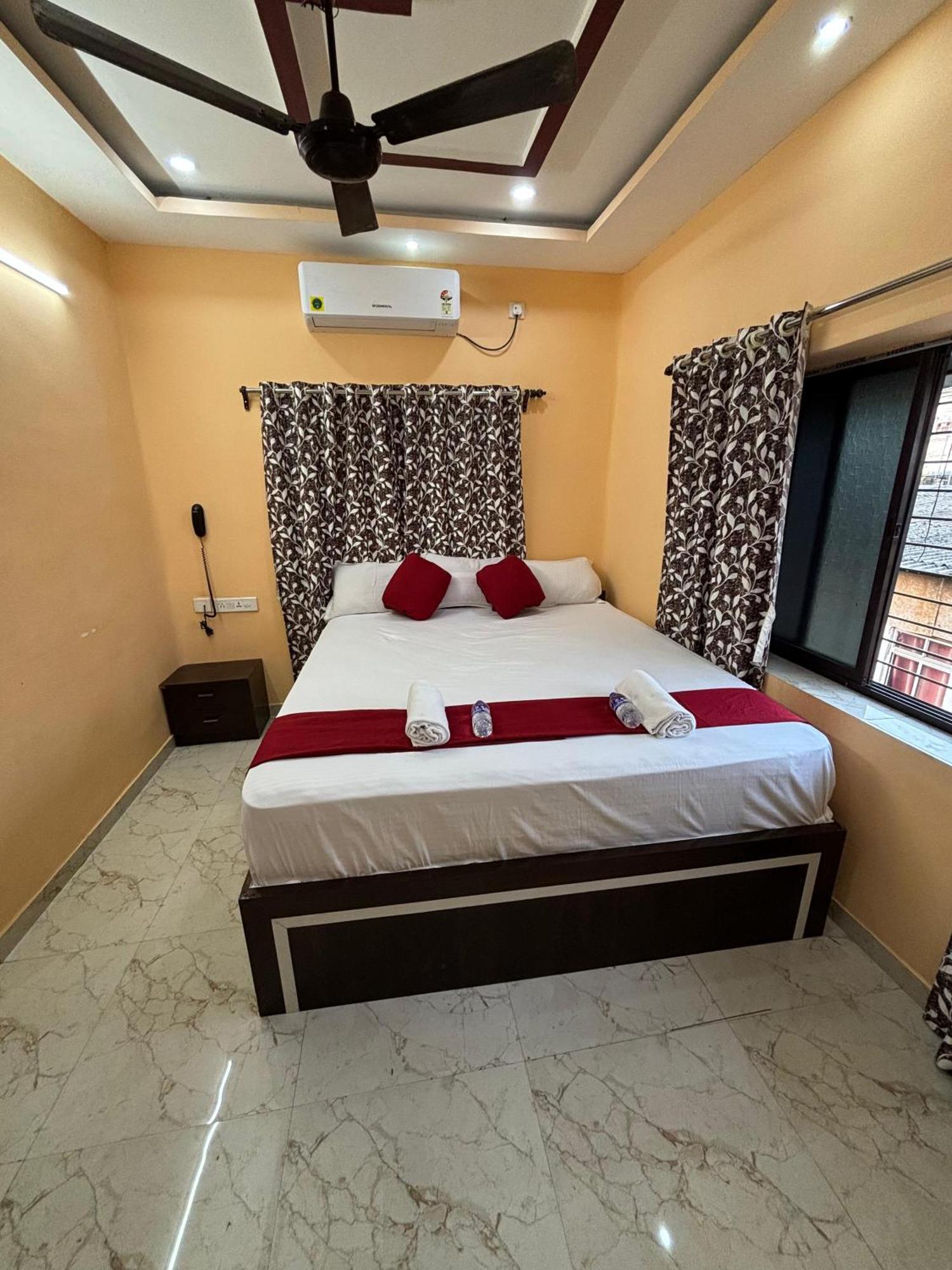Hotel O Marquis Guest House Kolkata Bagian luar foto